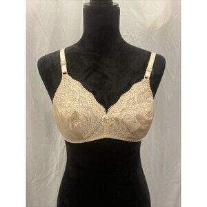 Vintage Vanity Fair mixed lot lingerie. Bra Cami Top Lingerie Jacket 36B,